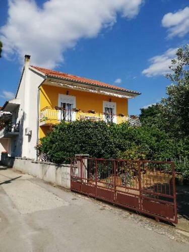 Apartman Dekovi?