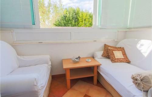 Awesome Apartment In Turanj With 1 Bedrooms