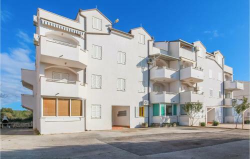 Awesome Apartment In Turanj With 1 Bedrooms
