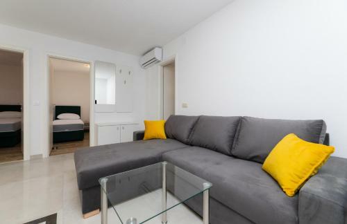Apartmani ?anaki Supetar