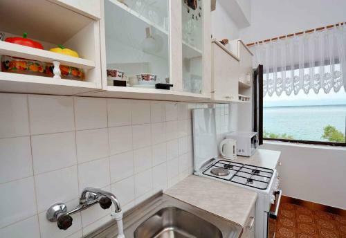Apartment In Ugljan - Insel Ugljan 41706