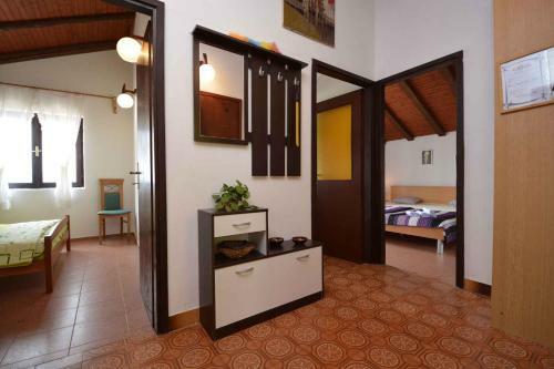 Apartment In Ugljan - Insel Ugljan 41706