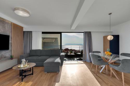 5-6 Luxury Apartments L&l Tucepi - 100m From The Beach