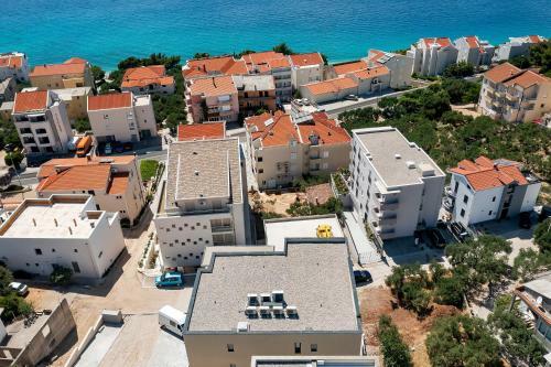 5-6 Luxury Apartments L&l Tucepi - 100m From The Beach