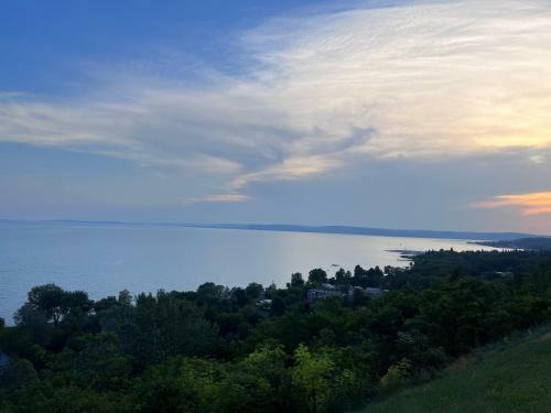 Balatonakarattya Magaspart