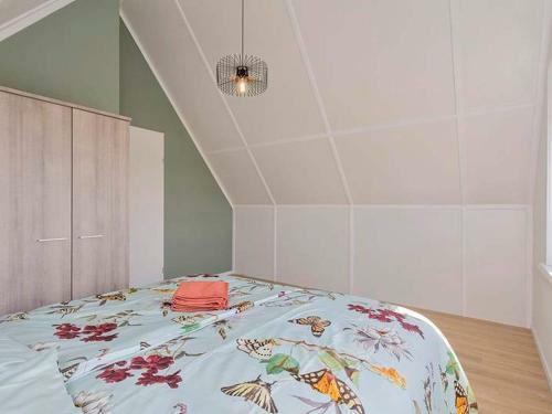 Modern Holiday Home In Scherpenisse With Garden