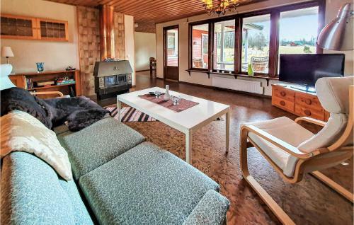 Nice Home In L�ngaryd With Wifi And 3 Bedrooms #202