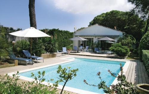 Holiday Home Chemin Du Clos Des Grennettes