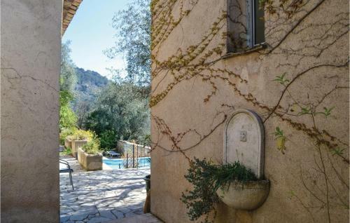 Holiday Home Cabris Bis Chemin Des Val�rianes