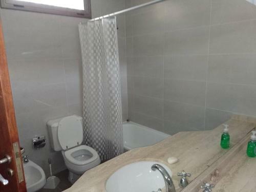 Villa Hermosa Casa Moderna Con Pileta Y Seguridad