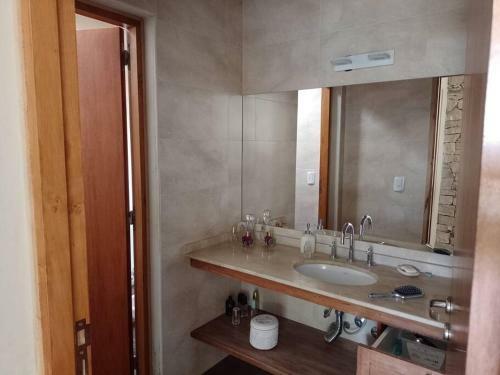 Villa Hermosa Casa Moderna Con Pileta Y Seguridad