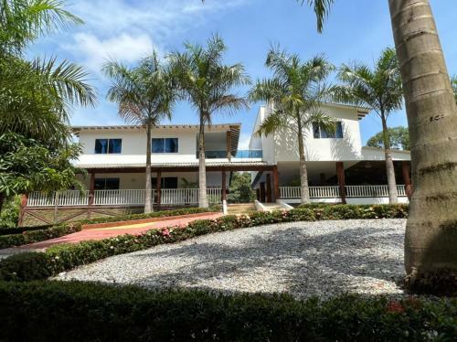 Eco Hotel El Bosque