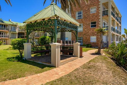 Luxurious Brookes Hill Self Catering Apartment