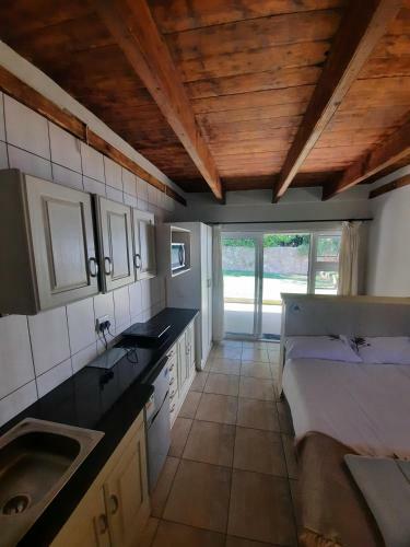 Bed & Breakfast Greystones Self Catering Chalet 3