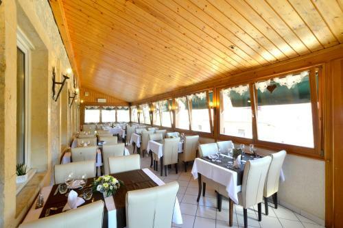 Hotel H�tel Restaurant Le Sire De Joux