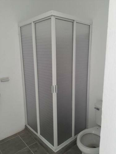 Apartamento C�modo Departamento Con Aire Acondicionado/interne
