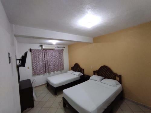 Hotel Roble Zihuatanejo