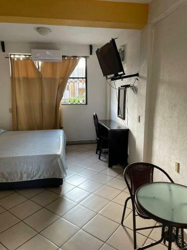 Hotel Roble Zihuatanejo
