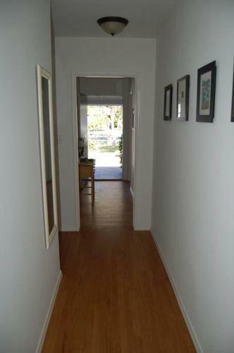 Beach Home In Sherman Oaks!