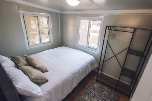Tiny Home In Working Equestrian Property - P9