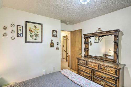 Spacious Buena Vista Haven On Golf Course!