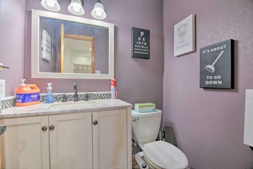 Convenient Longmont Home With Hot Tub And Sauna!