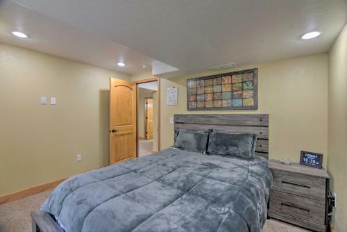 Convenient Longmont Home With Hot Tub And Sauna!