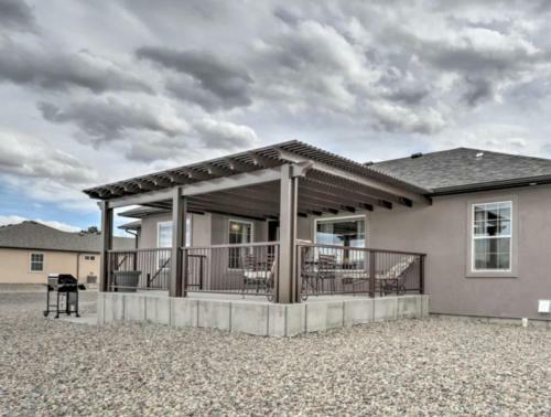 Grey Fox II - Cozy House In The Quiet Country Setting - What Could Be Better