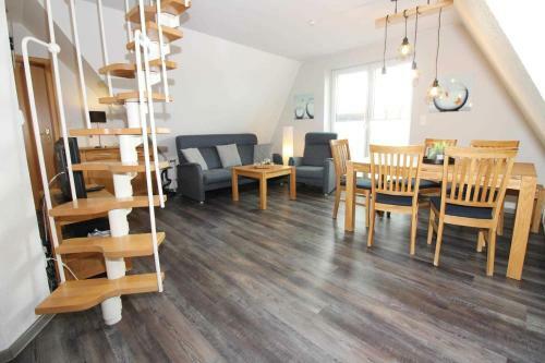 Apartamento Seepark Burhave _ Reetdachhaus Neu