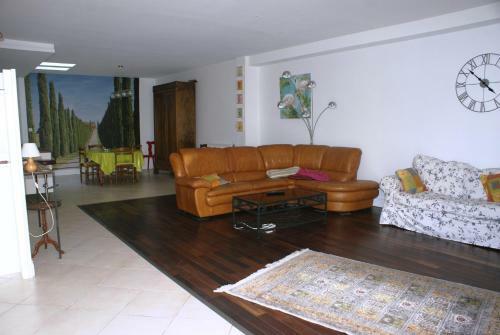 Spacieuse Maison de Village Avec Jardin Patio