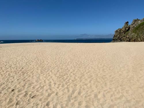 Magnifique Villa Face � La Plage De Pors Piron