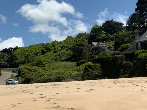 Magnifique Villa Face � La Plage De Pors Piron