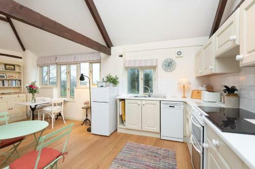 Bull Pen - Tranquil 1-bedroom Holiday Cottage