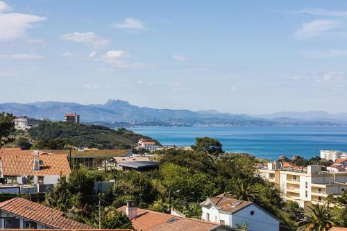Hodei Keyweek 3 Bedroom Apartment With Sea View In Biarritz