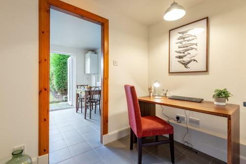 Charming Cardoon Cottage In Beautiful Village