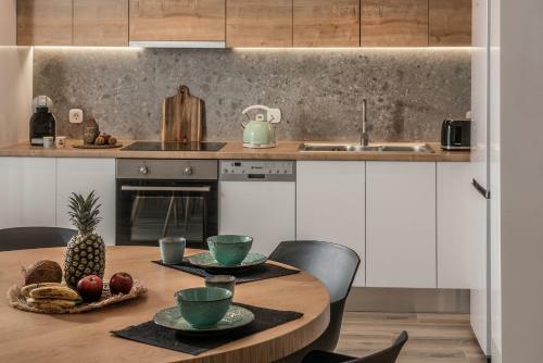 Khroma Luxury Suite 1 Beach Front Apartment