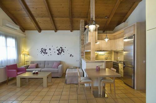 Hotel Kaminos Resort