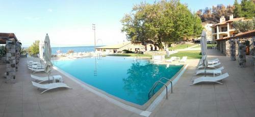 Hotel Kaminos Resort