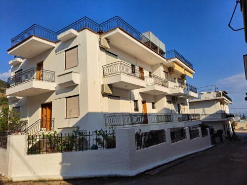 Apartamento Artemis And Fillo