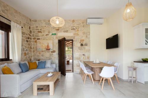 Villa Unique Stonebuilt Rural Retreat With Private Pool!
