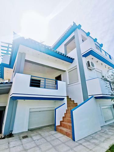 Seaside Sicci Villa Near The Airport