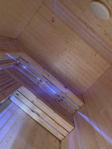Le?na Sauna