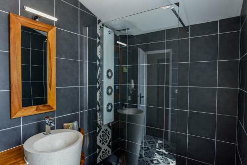 Hotel Logis H�tel Emeraude Des Bois