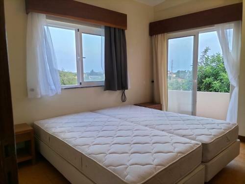 Wonderful Landscape Villa Sea And Mountain View