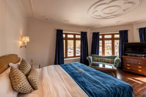 Shayok, 1br W Modern Amenities By Roamhome