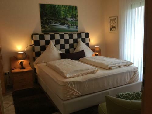 Hotel Zu Jeddeloh`s Rosengarten