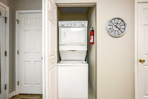Bethany Meadows --- 38174 Beachwood Ct #17