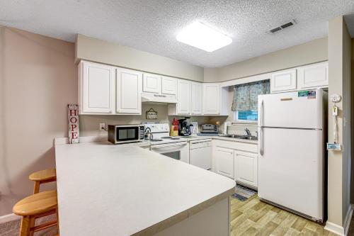 Bethany Meadows --- 38174 Beachwood Ct #17