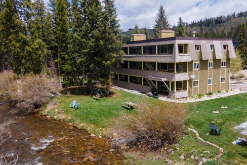 247 Hi Country Dr #11-4
