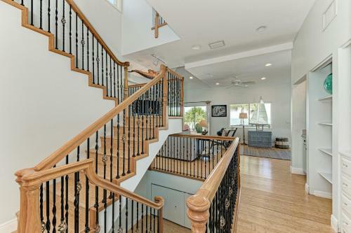 Dolphin Tales - 836 S Bay